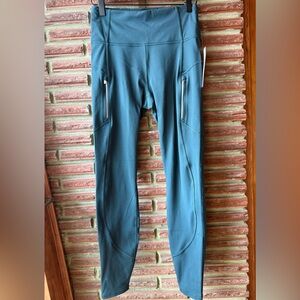 NWT Athleta Teal Rainier Leggings